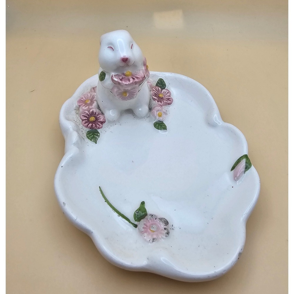 Avon Bunny Trinket Dish Ring Holder Floral Decor 1985 Easter Spring